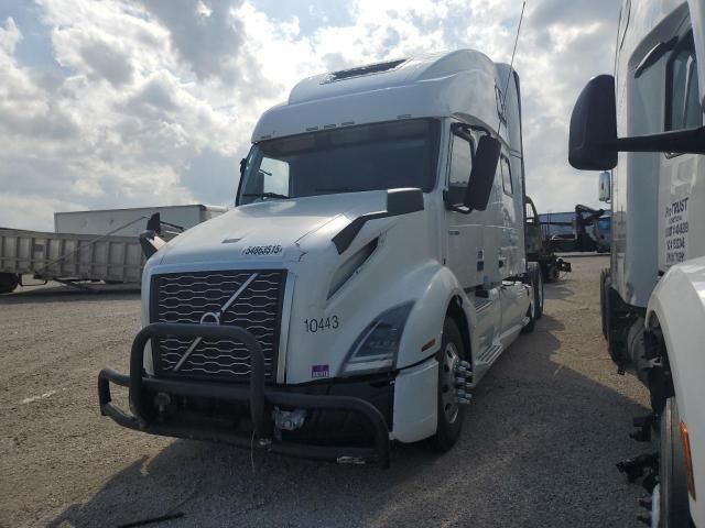 2022 Volvo VNL Truck Cab AND Chassis