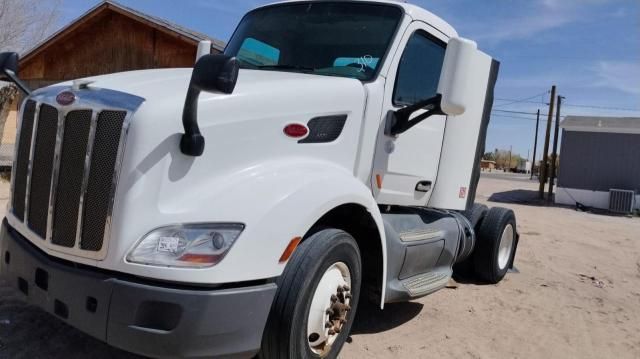 2015 Peterbilt 579