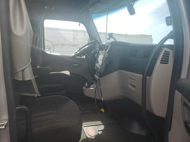 2022 Peterbilt 579 Semi Truck
