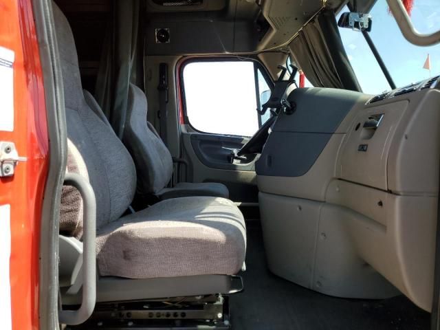2016 Freightliner Cascadia 125 Semi Truck