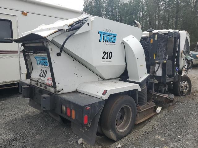 2023 Isuzu NPR HD