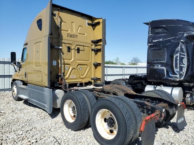 2016 Freightliner Cascadia 125 Semi Truck