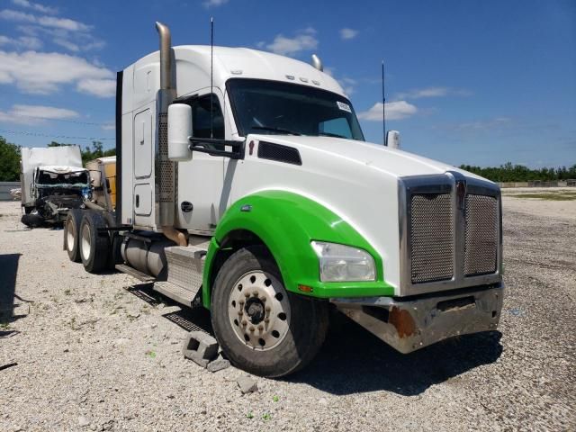 2015 Kenworth Construction T880