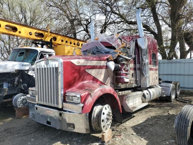 2020 Kenworth W900 Semi Truck