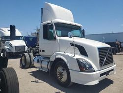 Salvage trucks for sale at Riverview, FL auction: 2006 Volvo VNL Semi Truck