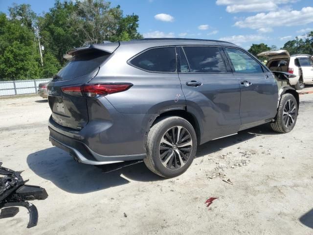 2021 Toyota Highlander XSE
