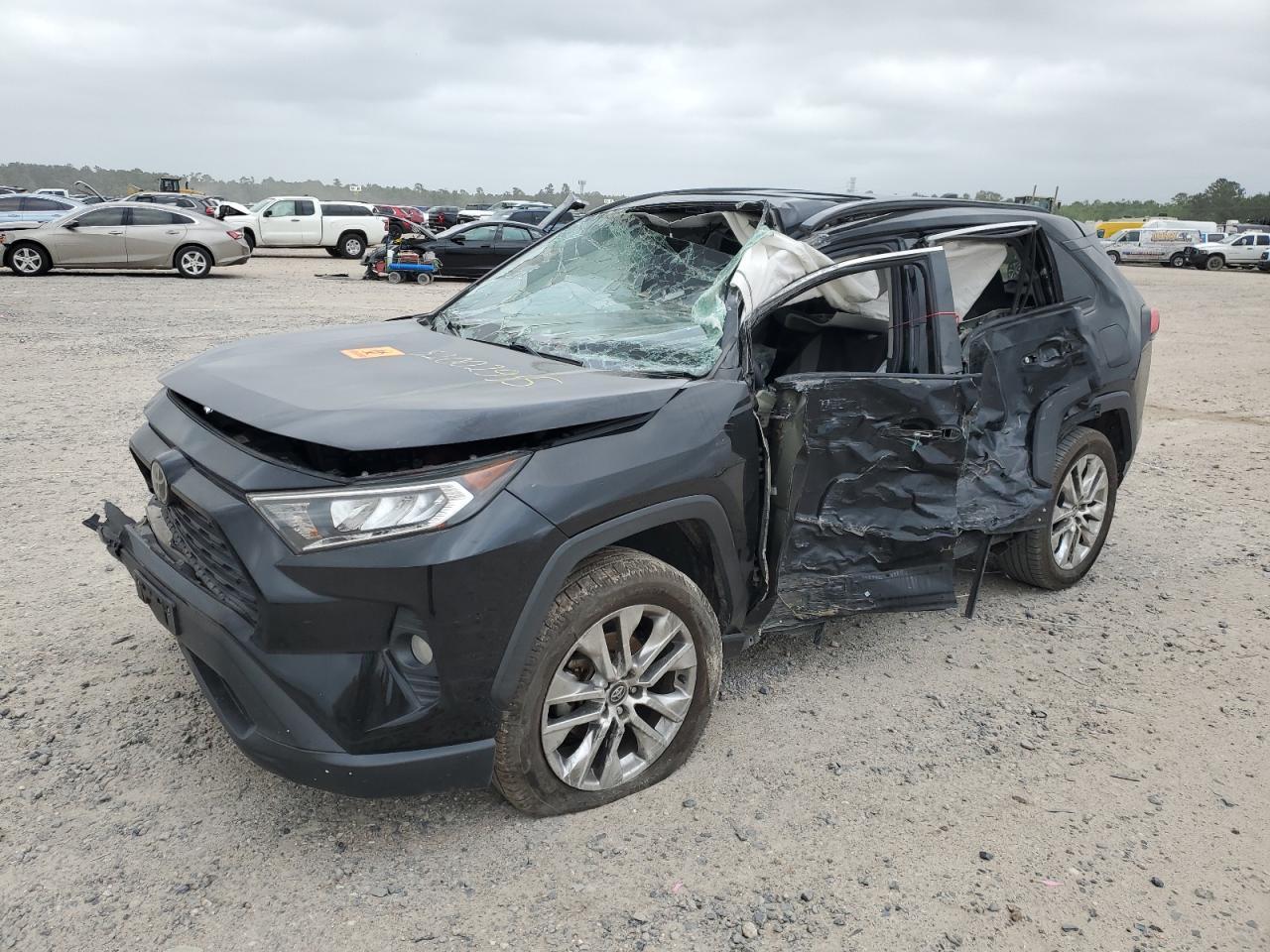 2020 Toyota Rav4 xle Premium