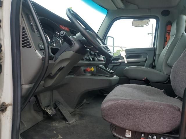 2016 Kenworth Construction T680
