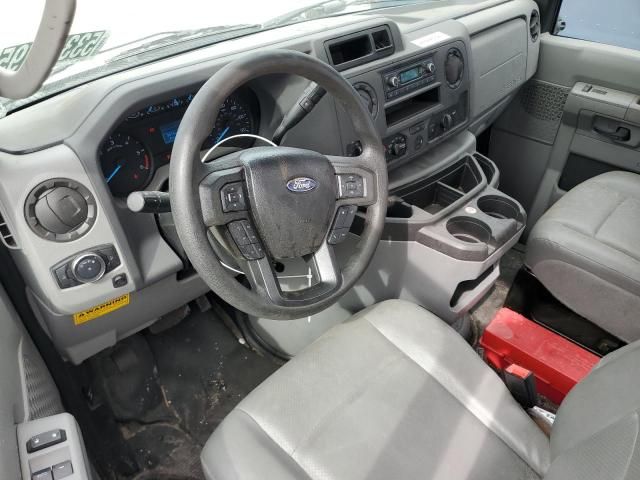 2023 Ford Econoline E350 Super Duty Cutaway Van