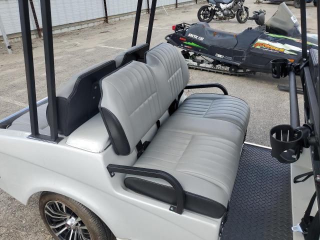 2019 Luxe Golf Cart