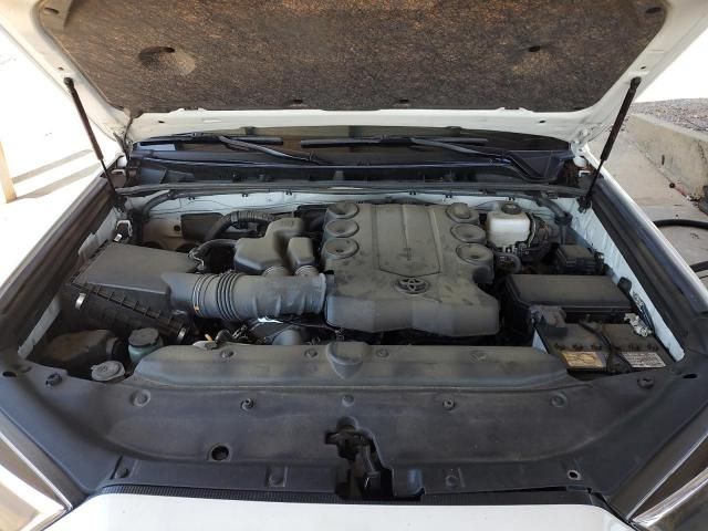 2023 Toyota 4runner SE