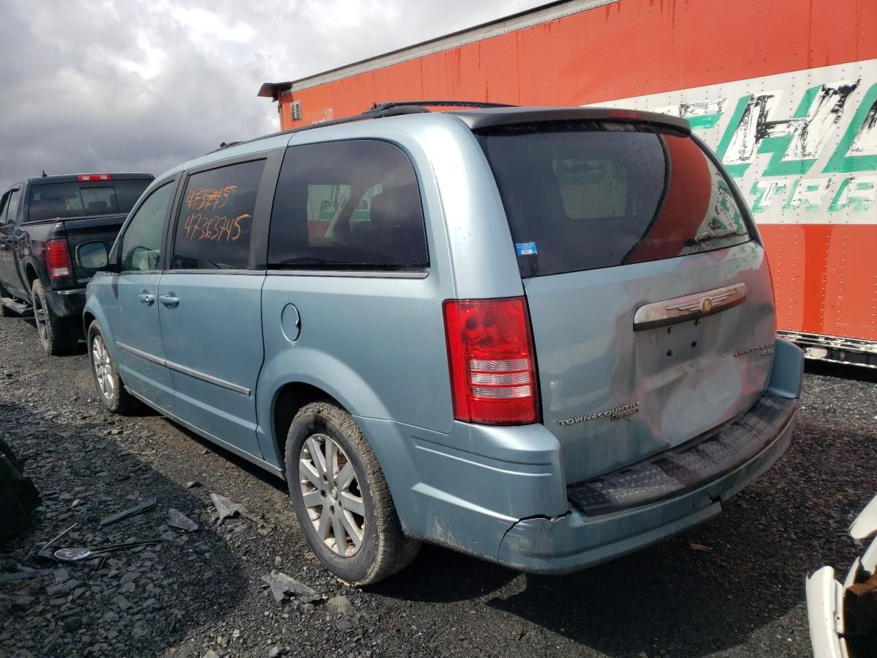 2010 Chrysler Town & Country Touring