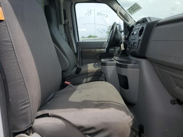 2019 Ford Econoline E350 Super Duty Cutaway Van