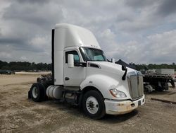 Kenworth Vehiculos salvage en venta: 2015 Kenworth T680 Semi Truck