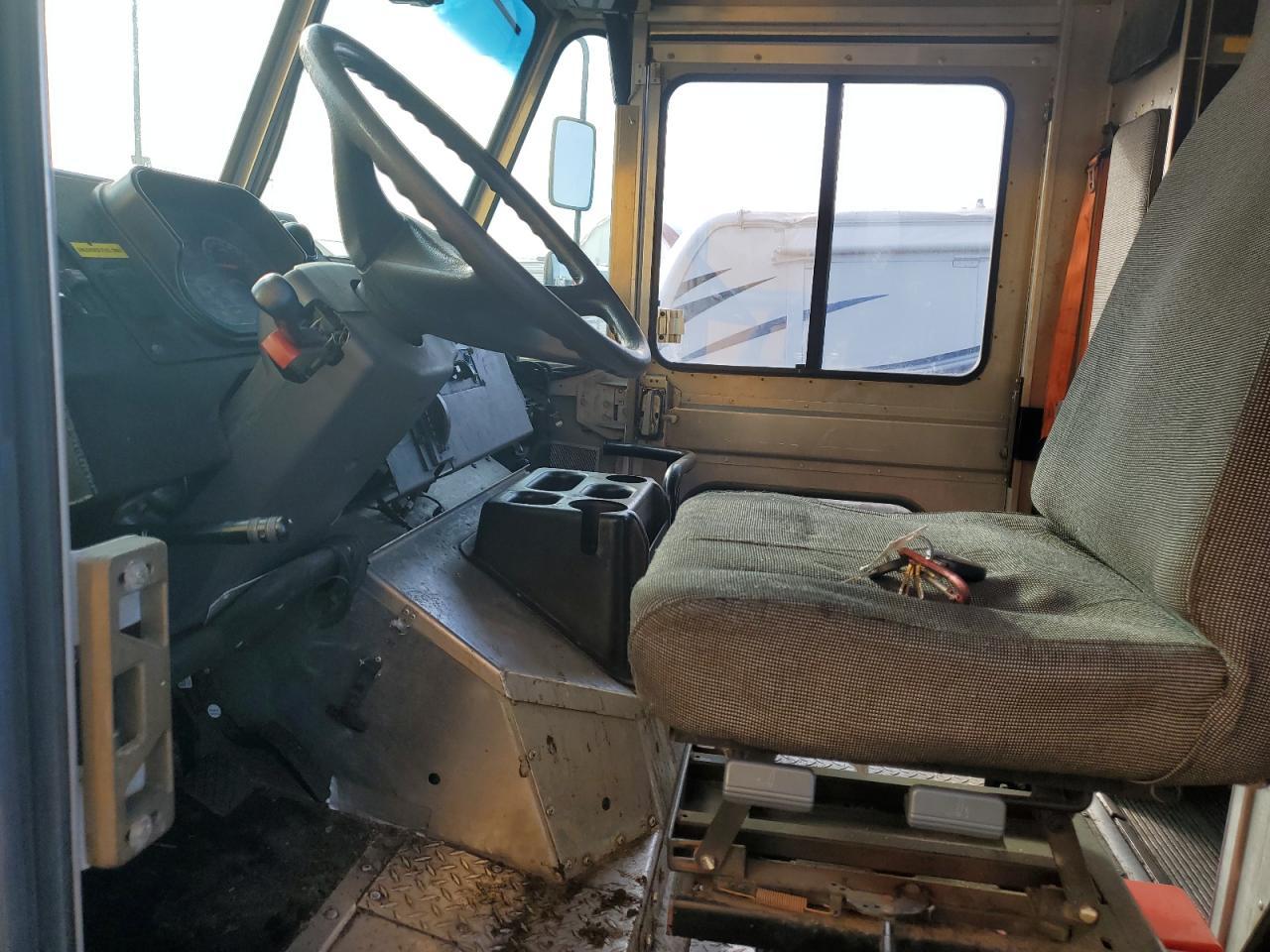 2020 Freigliner 2020 Freightliner MT 45G Delivery Van