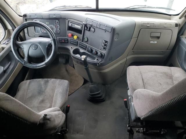 2016 Freightliner Cascadia 125 Semi Truck