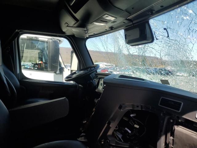 2023 Freightliner Cascadia Semi Truck