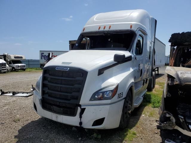 2020 Freightliner Cascadia 126 Semi Truck