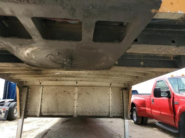 2000 Wilson Livestock Trailer