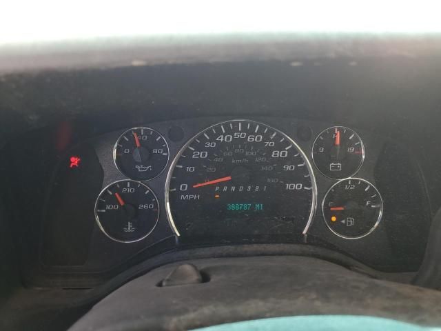 2008 GMC Savana Cutaway G3500