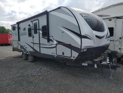 Camiones dañados por inundaciones a la venta en subasta: 2020 Heartland 5th Wheel