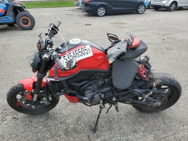 2024 Ducati Monster