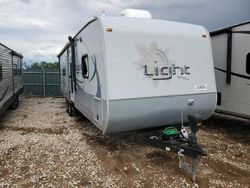 Salvage trucks for sale at Sikeston, MO auction: 2015 Highland Ridge Ridge
