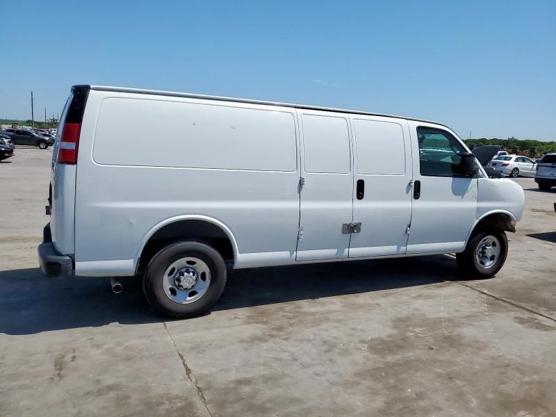 2020 Chevrolet Express G2500