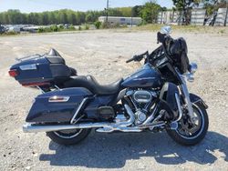 Motos salvage sin ofertas aún a la venta en subasta: 2017 Harley-Davidson Flhtk Shrine Ultra Limited