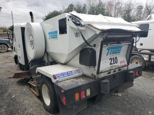2023 Isuzu NPR HD