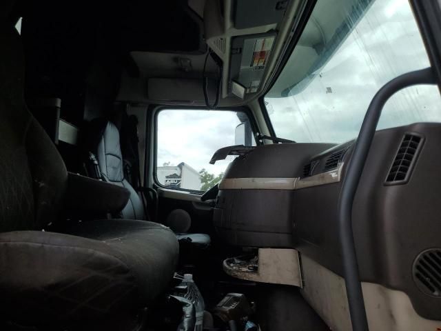 2016 Volvo VNL Semi Truck