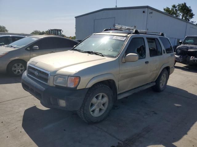 1999 Nissan Pathfinder LE