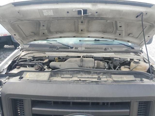 2008 Ford Econoline E450 Super Duty Cutaway Van