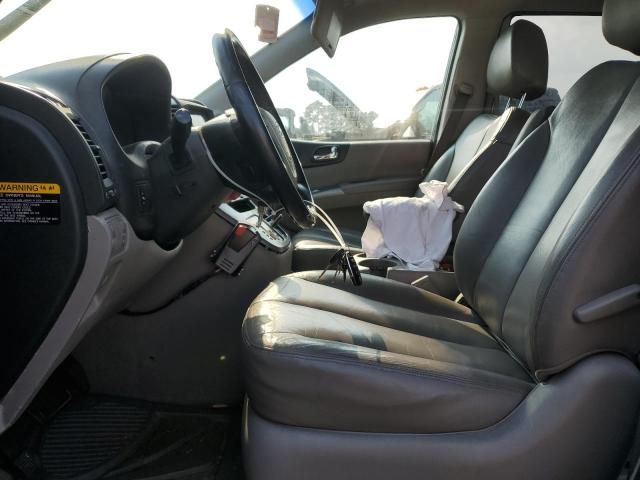 2008 Hyundai Entourage GLS