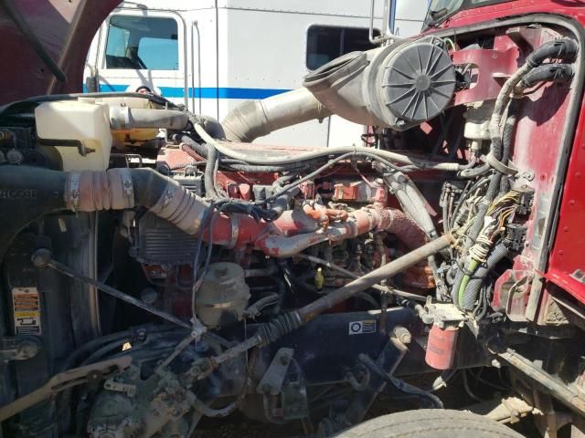 2009 Peterbilt 386 Semi Truck