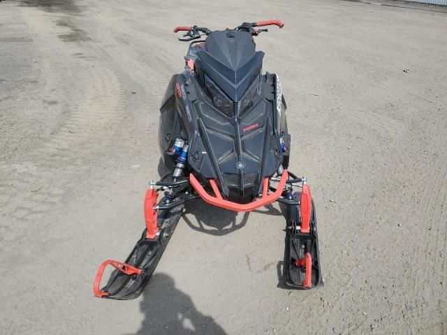 2023 Polaris 900 RMK
