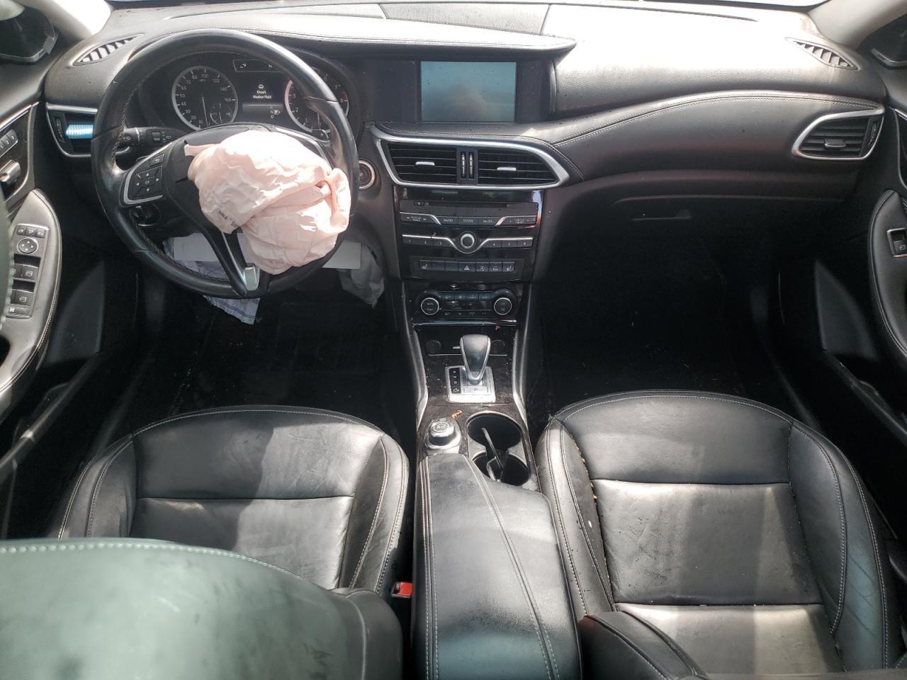 2017 Infinity Qx30 Base