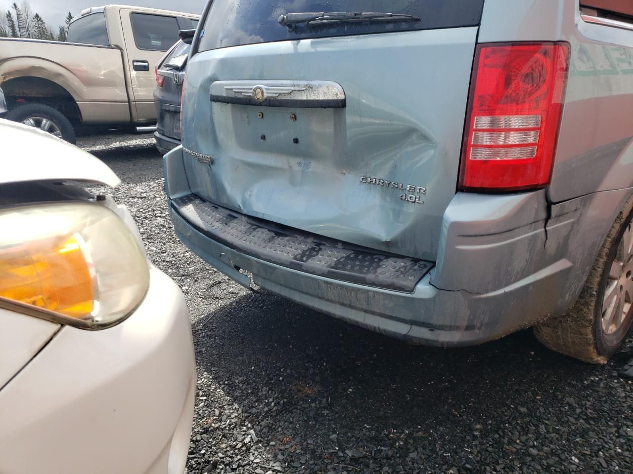 2010 Chrysler Town & Country Touring