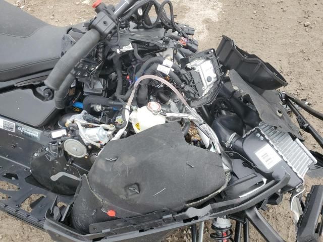 2025 Skidoo 2025 Skidoo Snowmobile