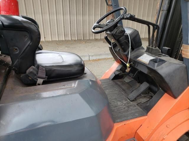 2013 Toyota 7FGU25 Forklift