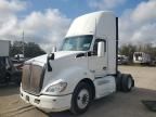 2015 Kenworth T680 Semi Truck