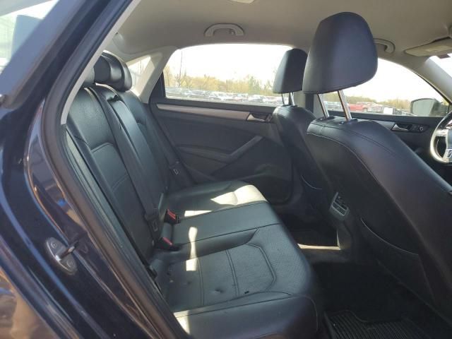 2015 Volkswagen Passat SE