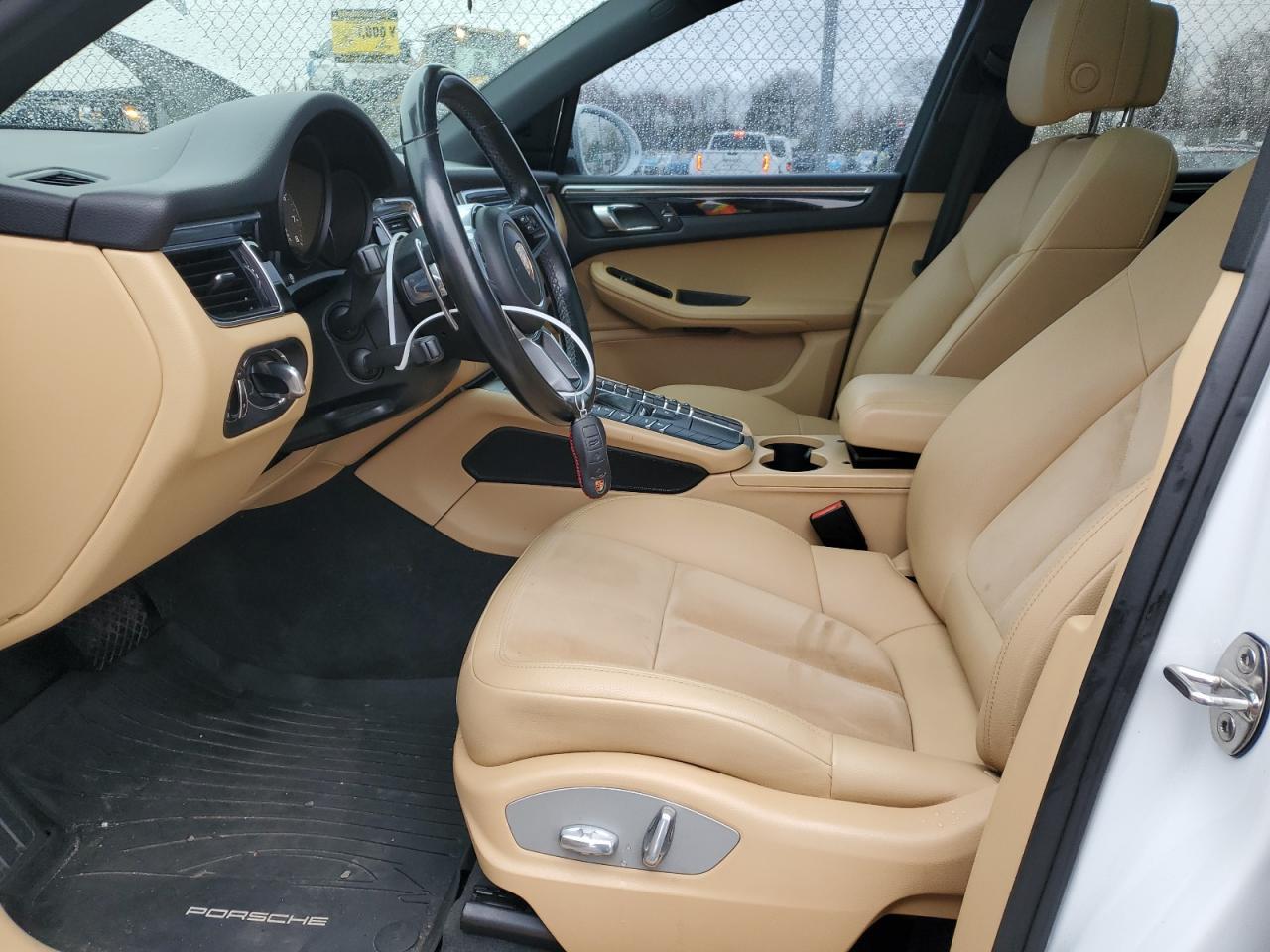 2017 Porsche Macan