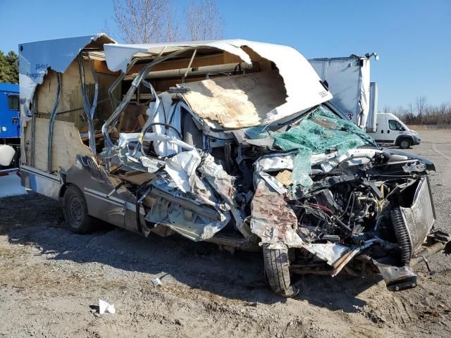 2022 GMC Savana Cutaway G3500