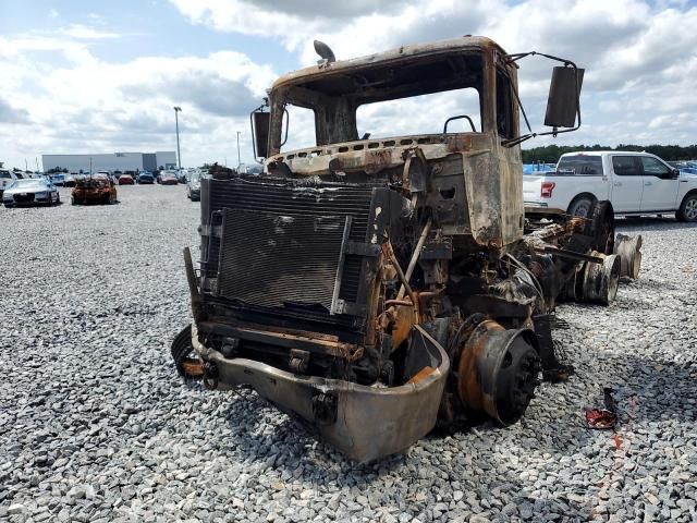 2003 Mack 2025 Mack Semi Truck