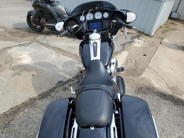 2023 Harley-Davidson Flhx