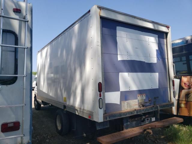 2016 Ford Econoline E350 Super Duty Cutaway Van