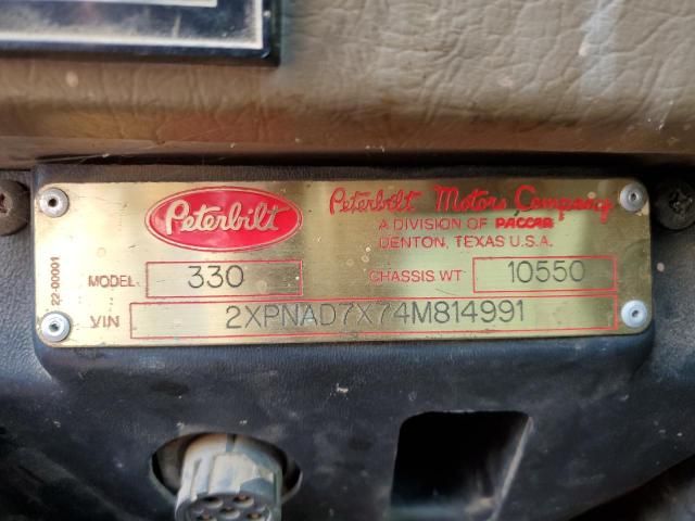 2004 Peterbilt 330