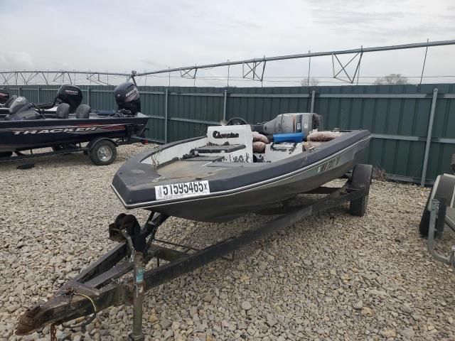 1979 Champion Boat
