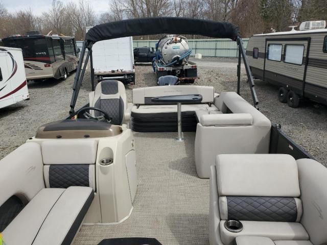 2019 Bennington Marine Boat